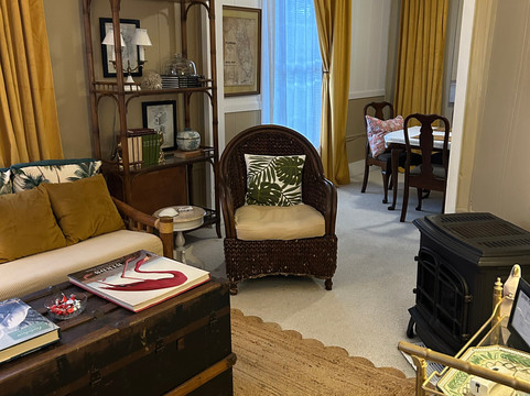 老卡拉贝尔酒店主图