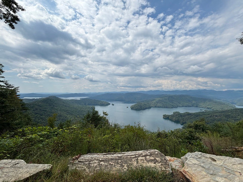 Jumping Off Rock-Pickens必去景点