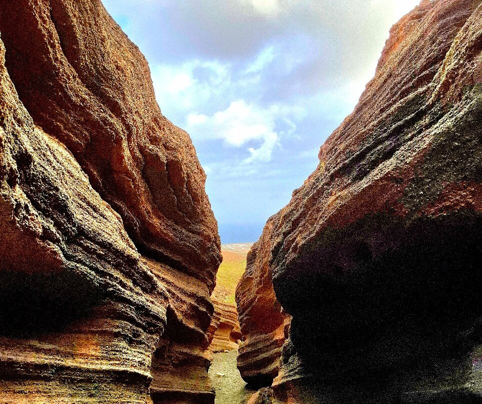 Las Grietas-提亚必去景点