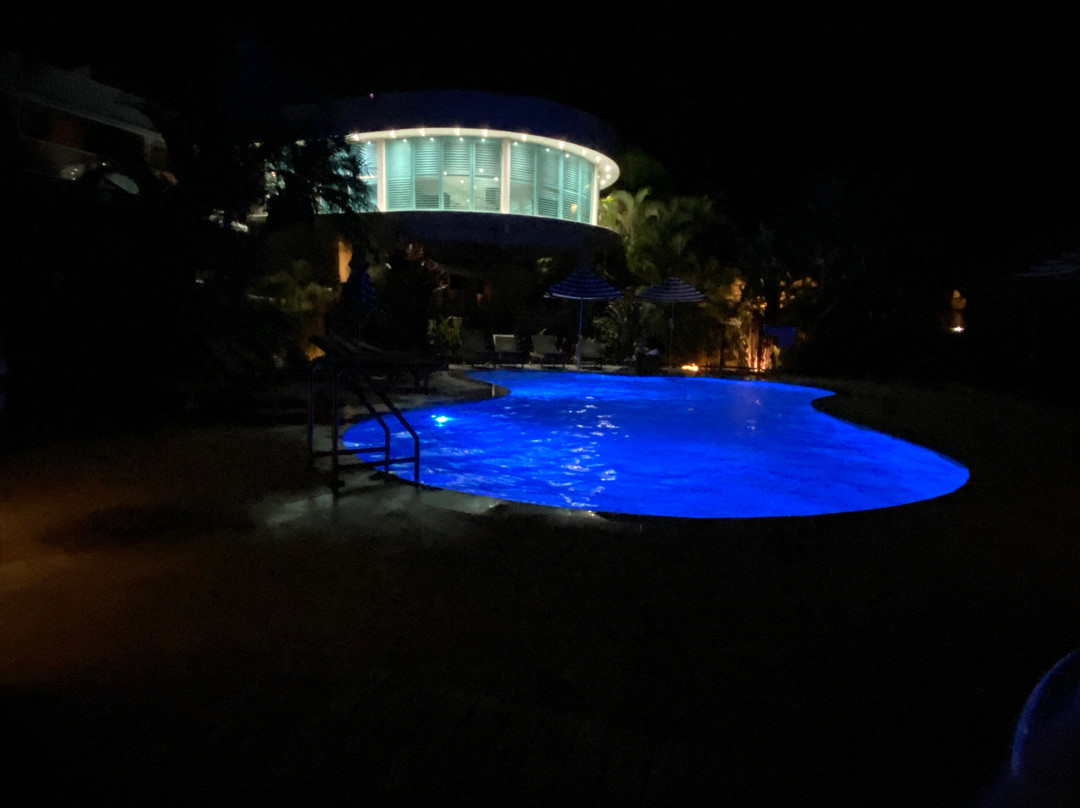 拜伦大人酒店主图