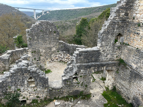 Dvigrad-坎发纳必去景点