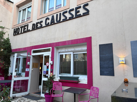 德喀斯酒店主图