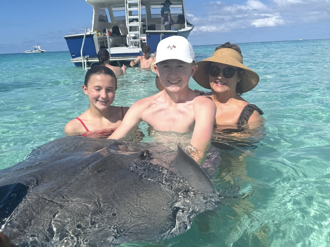 Capt. Marvin’s Watersports Ltd-乔治城必去景点