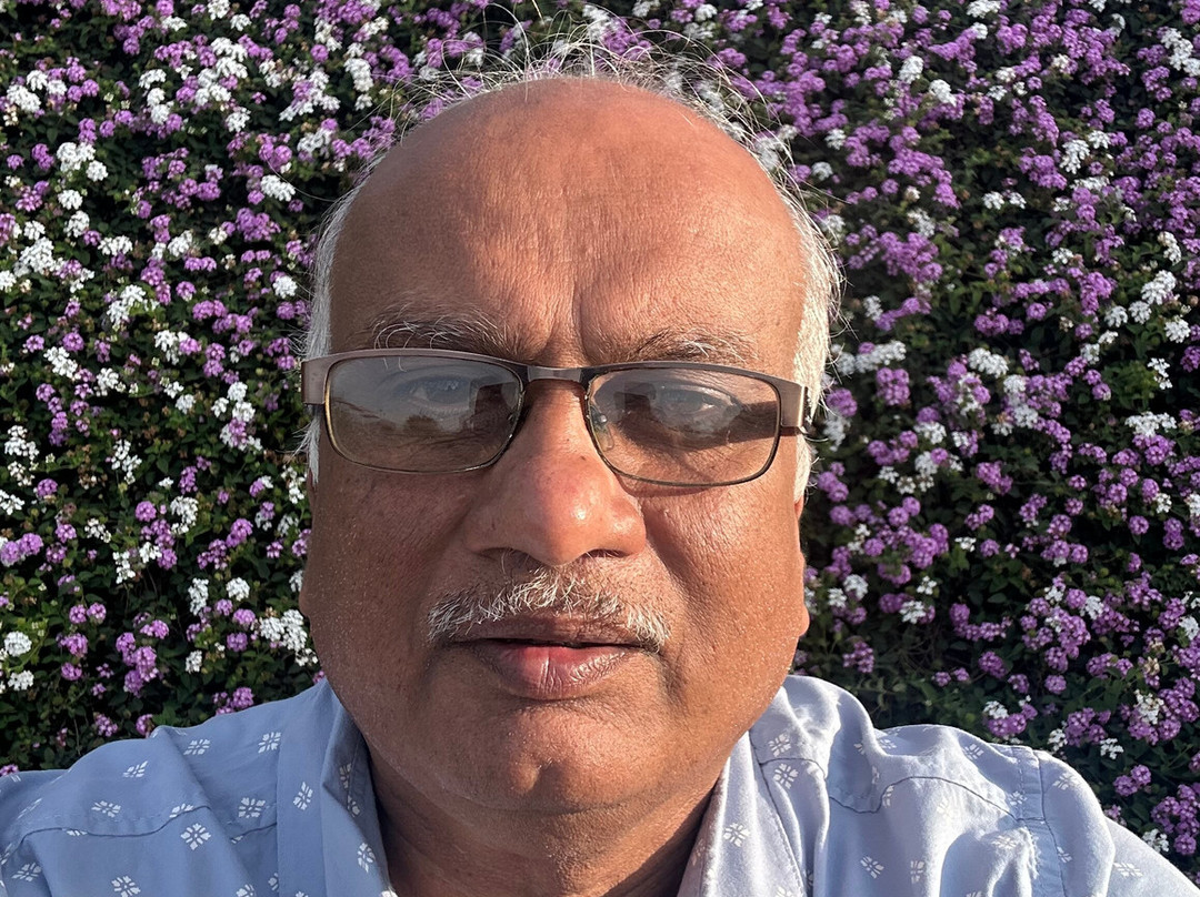 苏拉超越旅馆主图