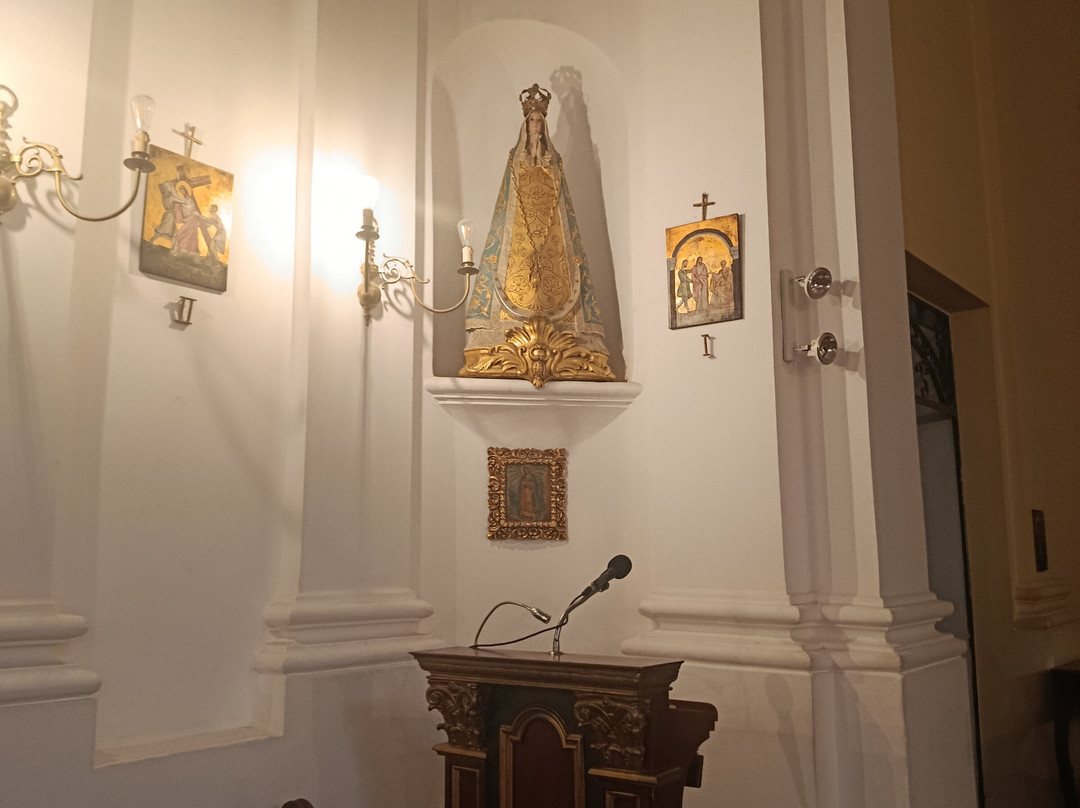 Parroquia San Lorenzo Martir-圣洛伦索必去景点
