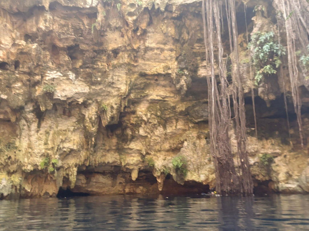 Cenote Lol-Ha-Yaxuna必去景点