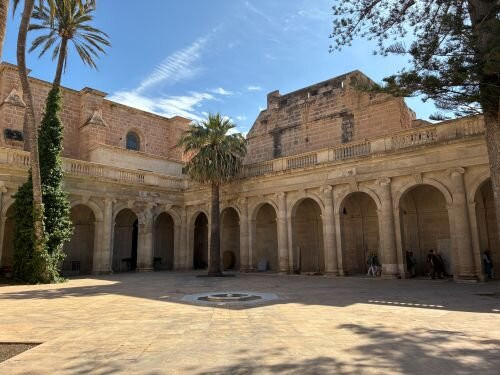 Catedral de Almeria-阿尔梅里亚省必去景点