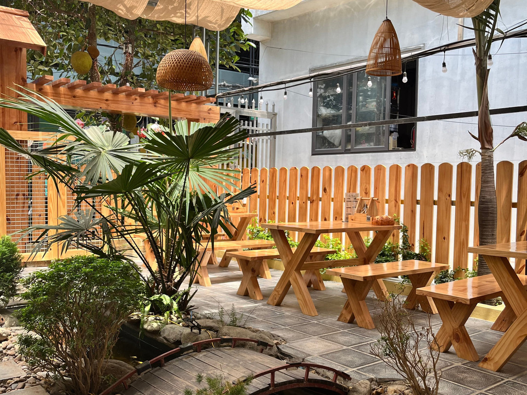 La Miette Bakery & Bistro