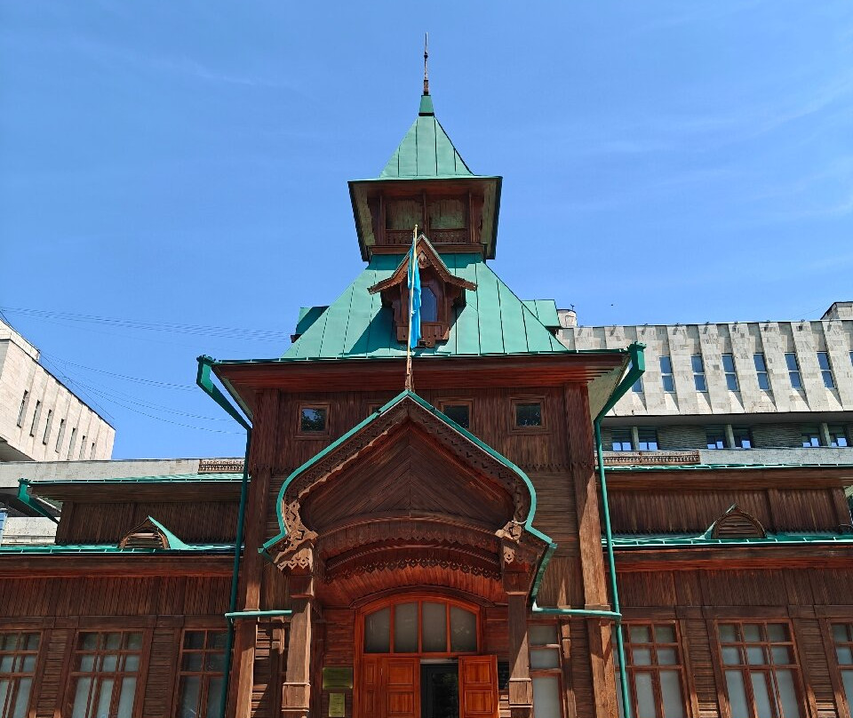 Park Named After Panfilov’s 28 Guardsmen-阿拉木图必去景点