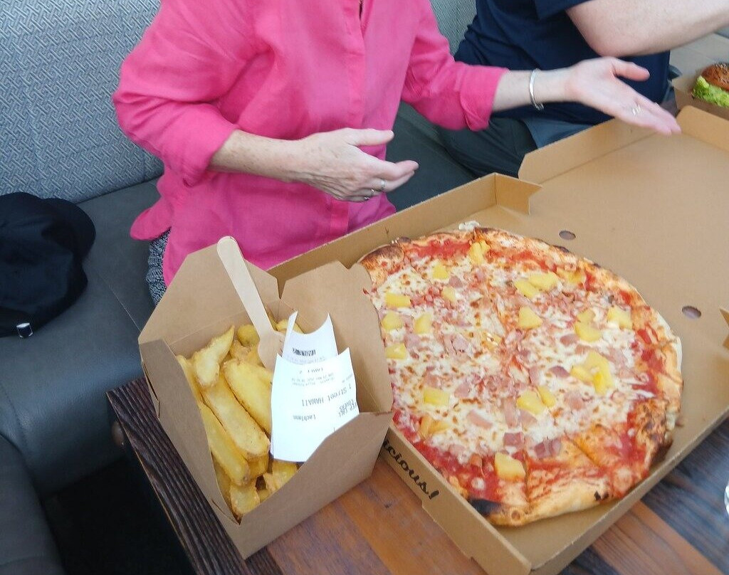 丁恩瑞酒店主图
