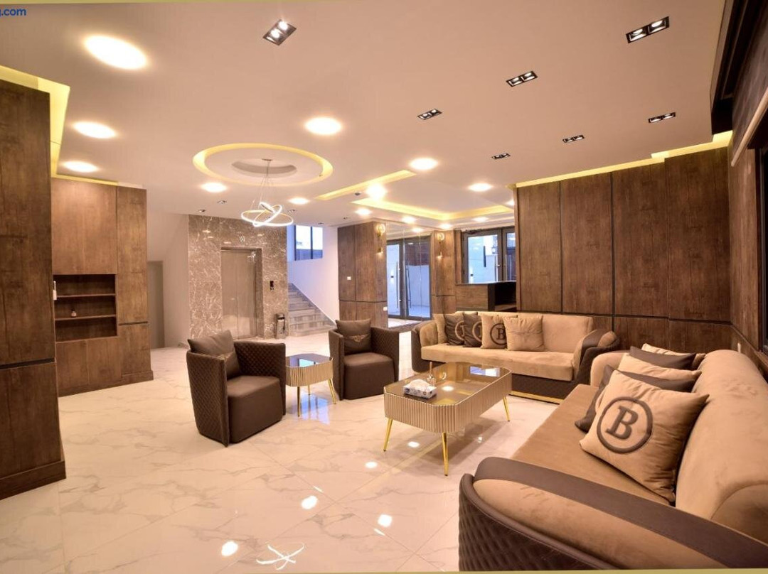 Rum Royal Suites
