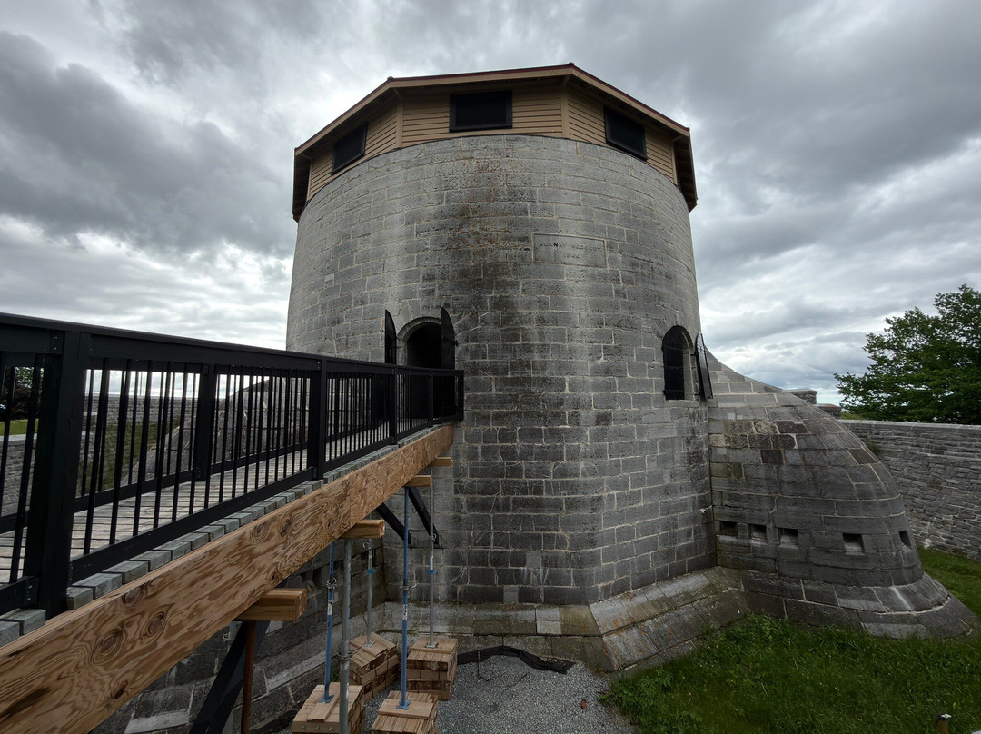 Murney Tower National Historic Site-金斯顿必去景点