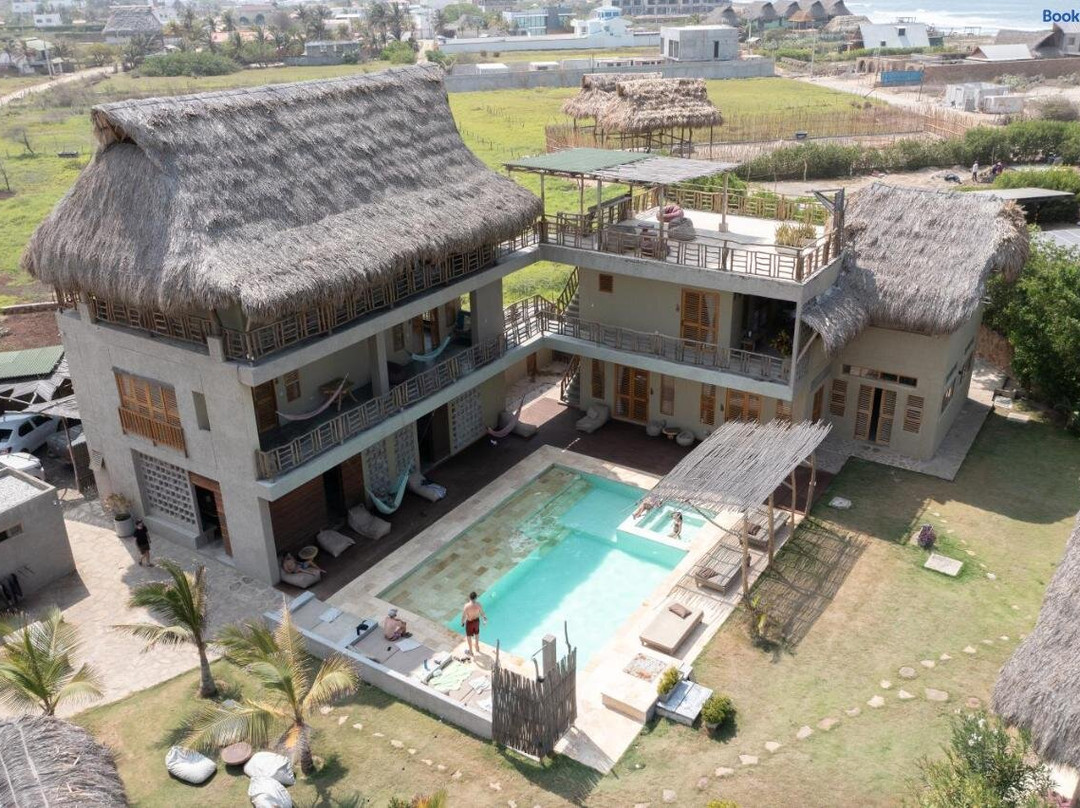 Casa Mambo Salinas