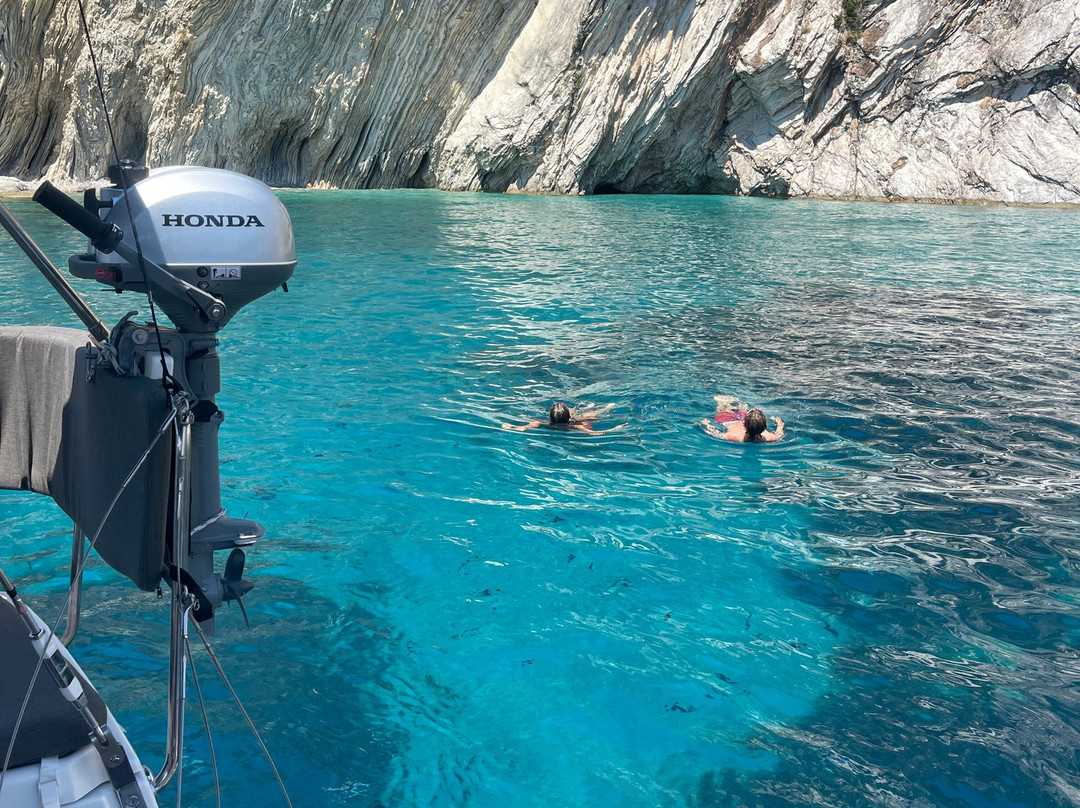 Nisos Yacht Charter-Nidri必去景点