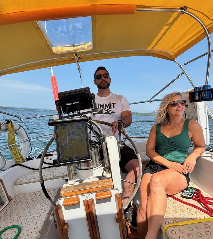 Cape Breton Sailing Charters-St. Peter's必去景点