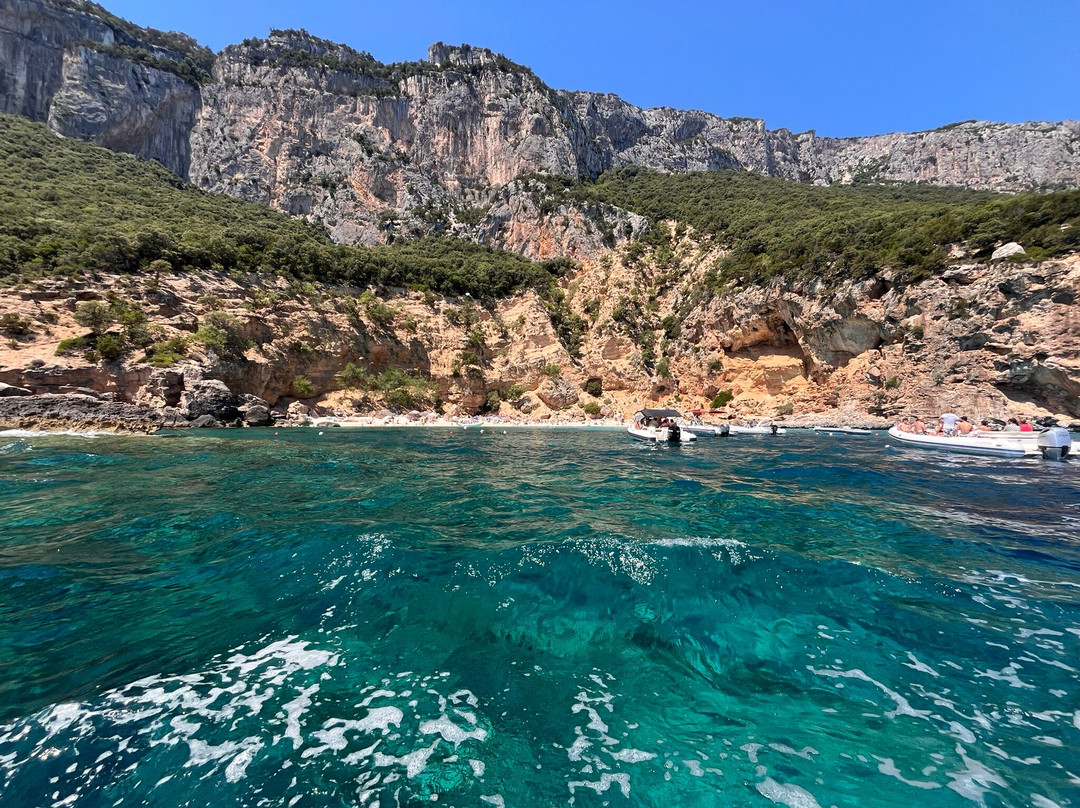Sardinia Boat Eastperience-La Caletta必去景点