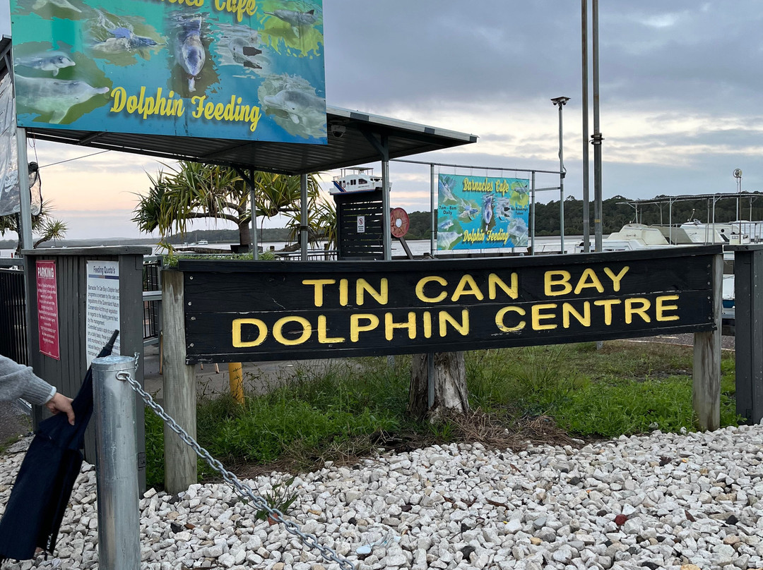Barnacles Dolphin Centre-Tin Can Bay必去景点