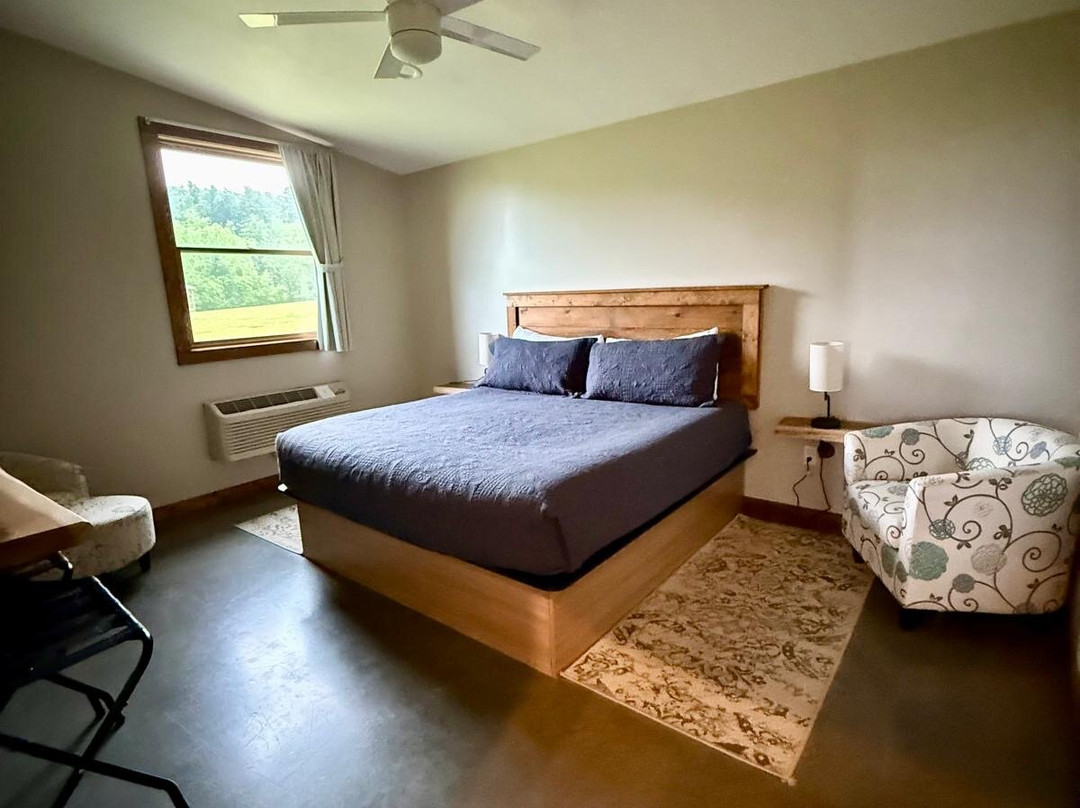 湖畔度假村主图