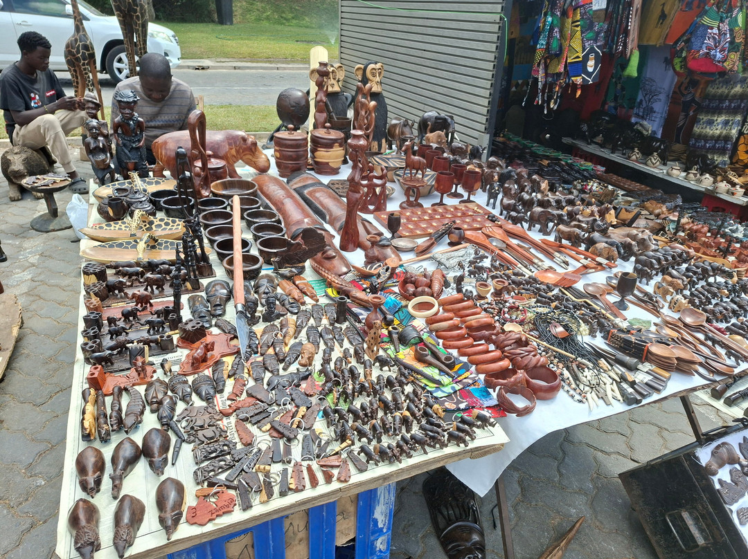 Pakati Sunday Market-卢萨卡必去景点