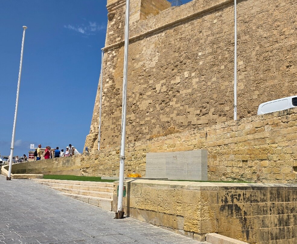 Citadella. St. Martin's Demi-bastion-Victoria必去景点