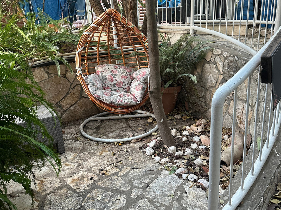 翁酒吧旅馆主图
