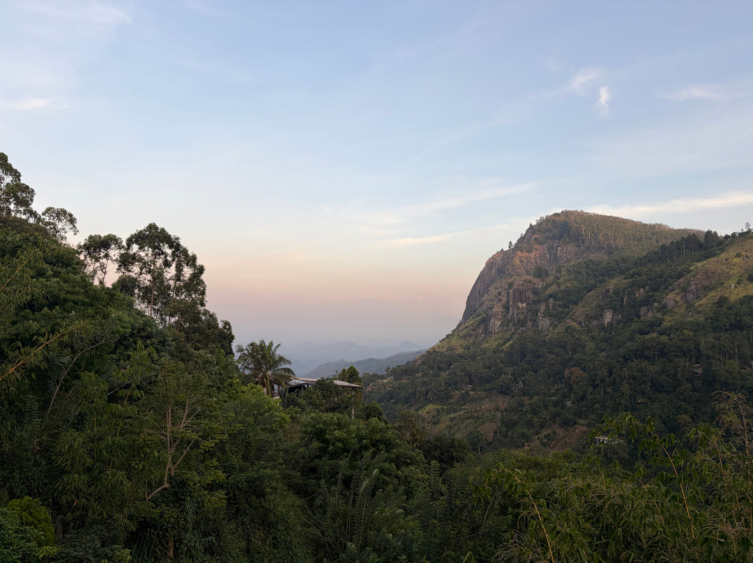 Arunaloka Tours-Piliyandala必去景点