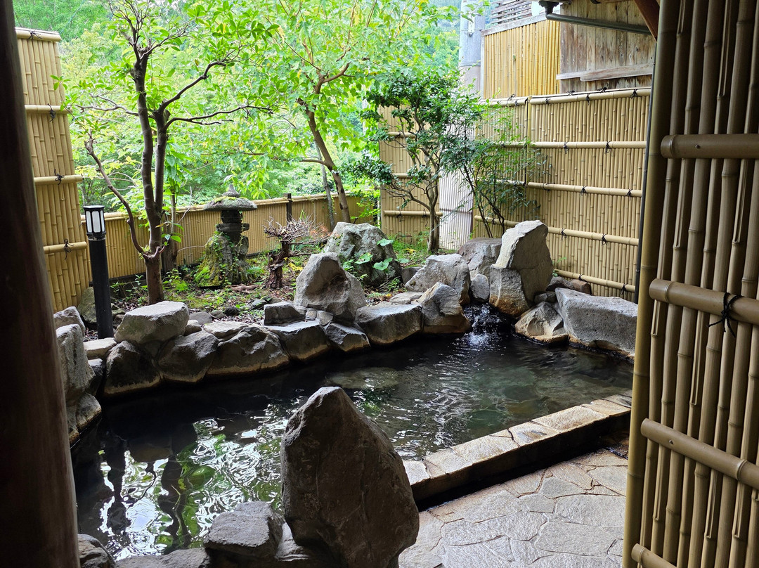 汤平温泉 旅馆 山城屋主图