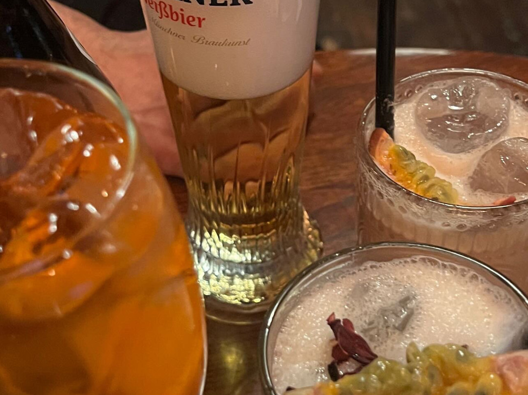 New Irish Pub-地拉那必去景点