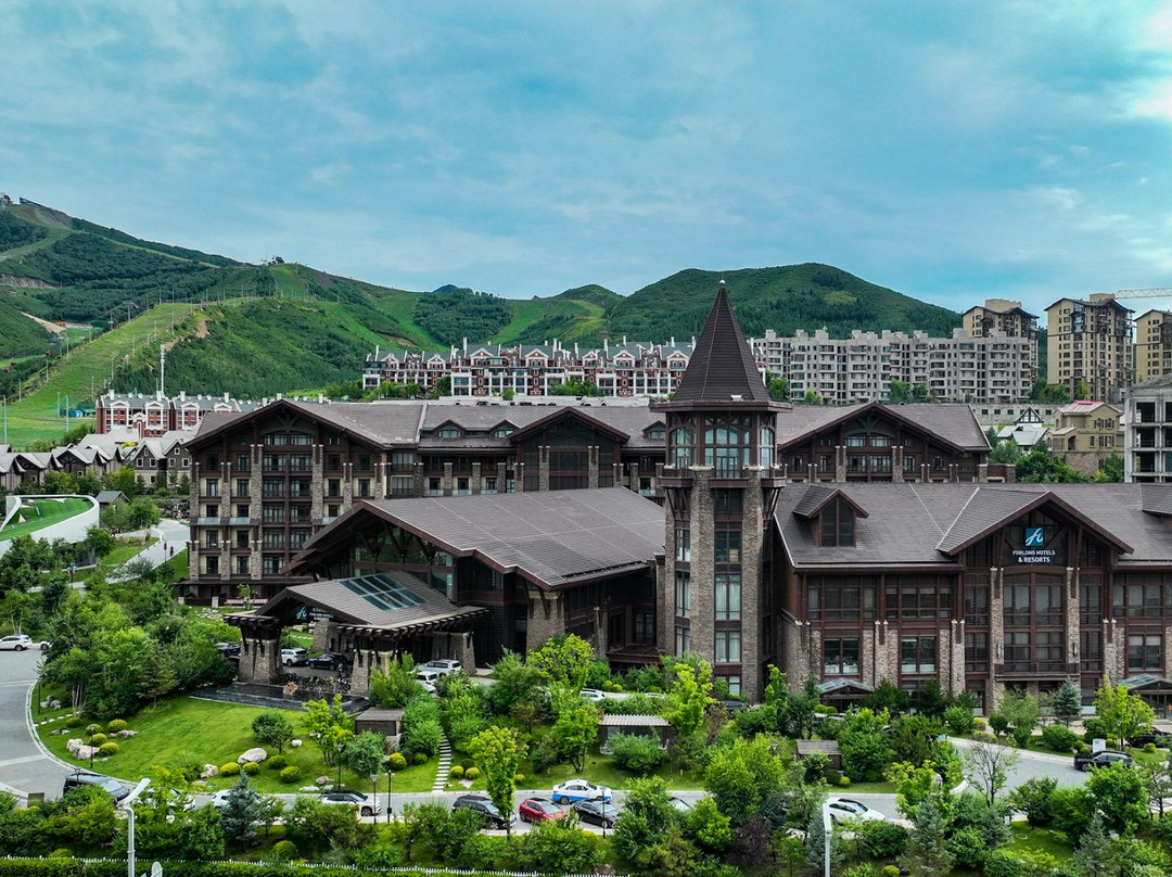 富龙度假酒店主图