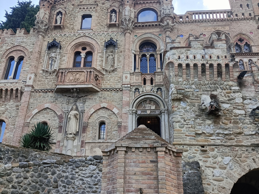 Castello Della Monica-泰拉莫必去景点