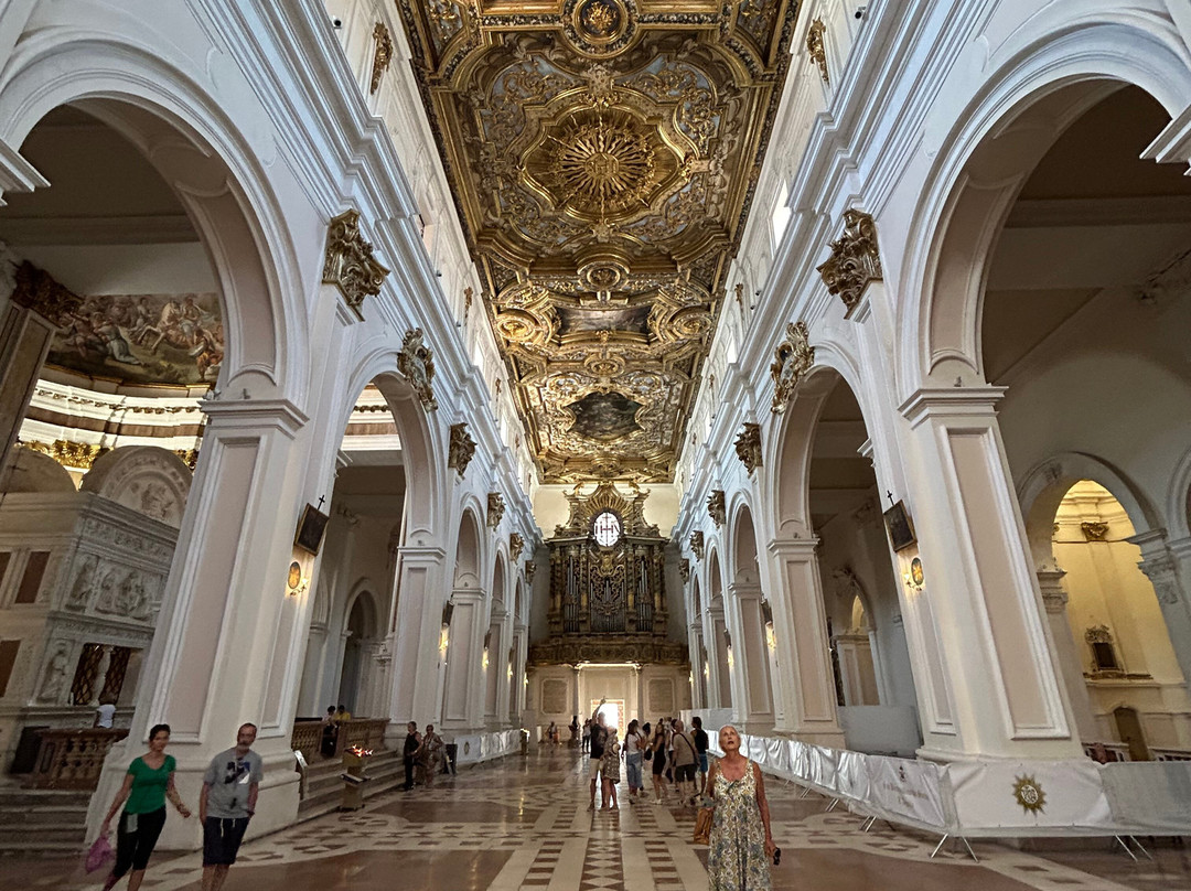 Basilica di San Bernardino-拉奎拉必去景点
