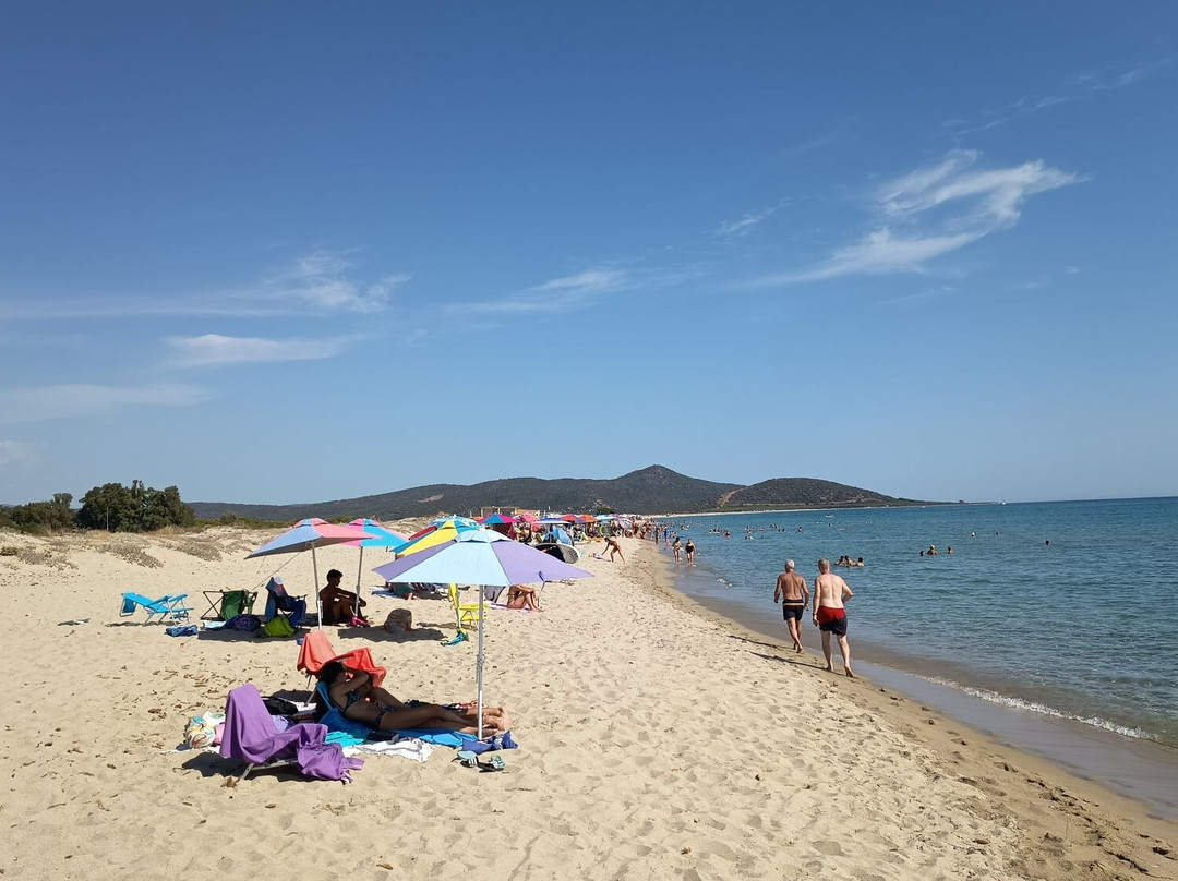 Spiaggia di Su Tiriarzu-Posada必去景点