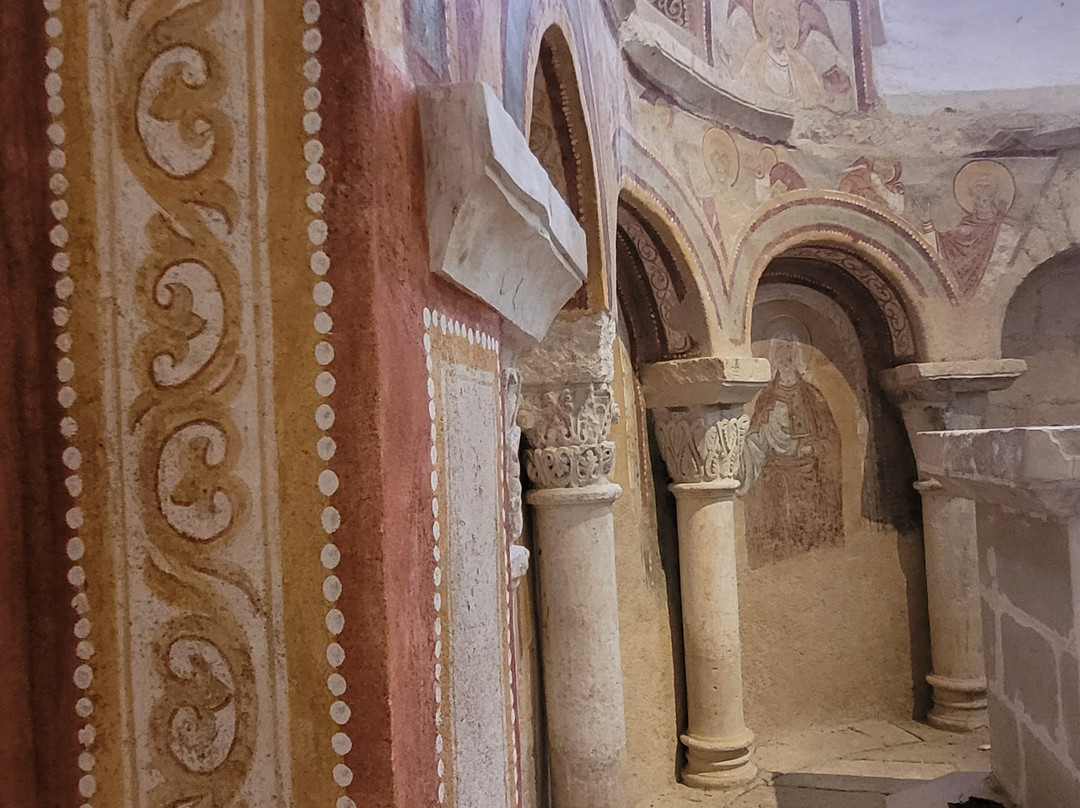 Abbey of Saint-Savin-Saint-Savin必去景点