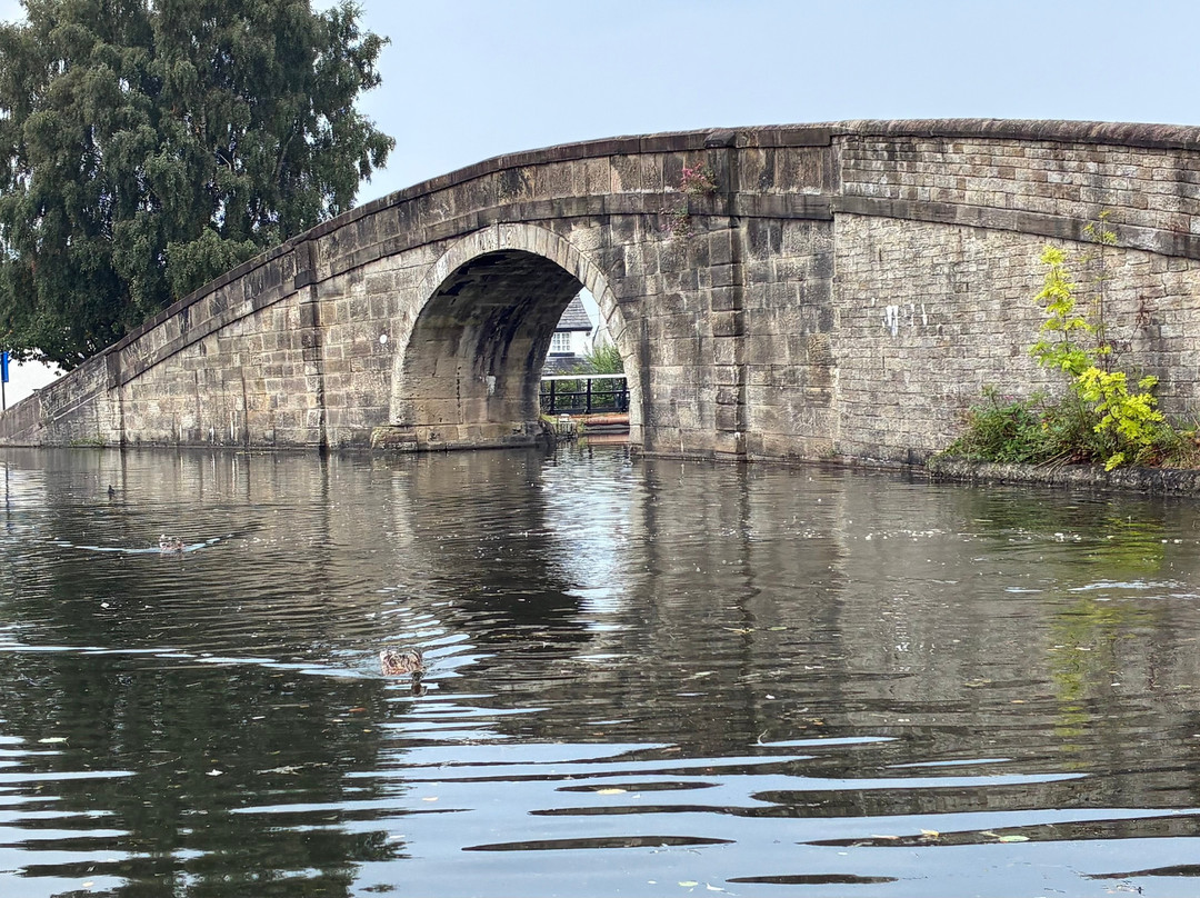 Lancashire Canal Cruises-Burscough必去景点