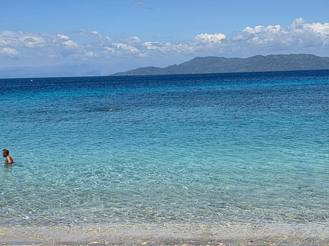 皇家海滩酒店主图
