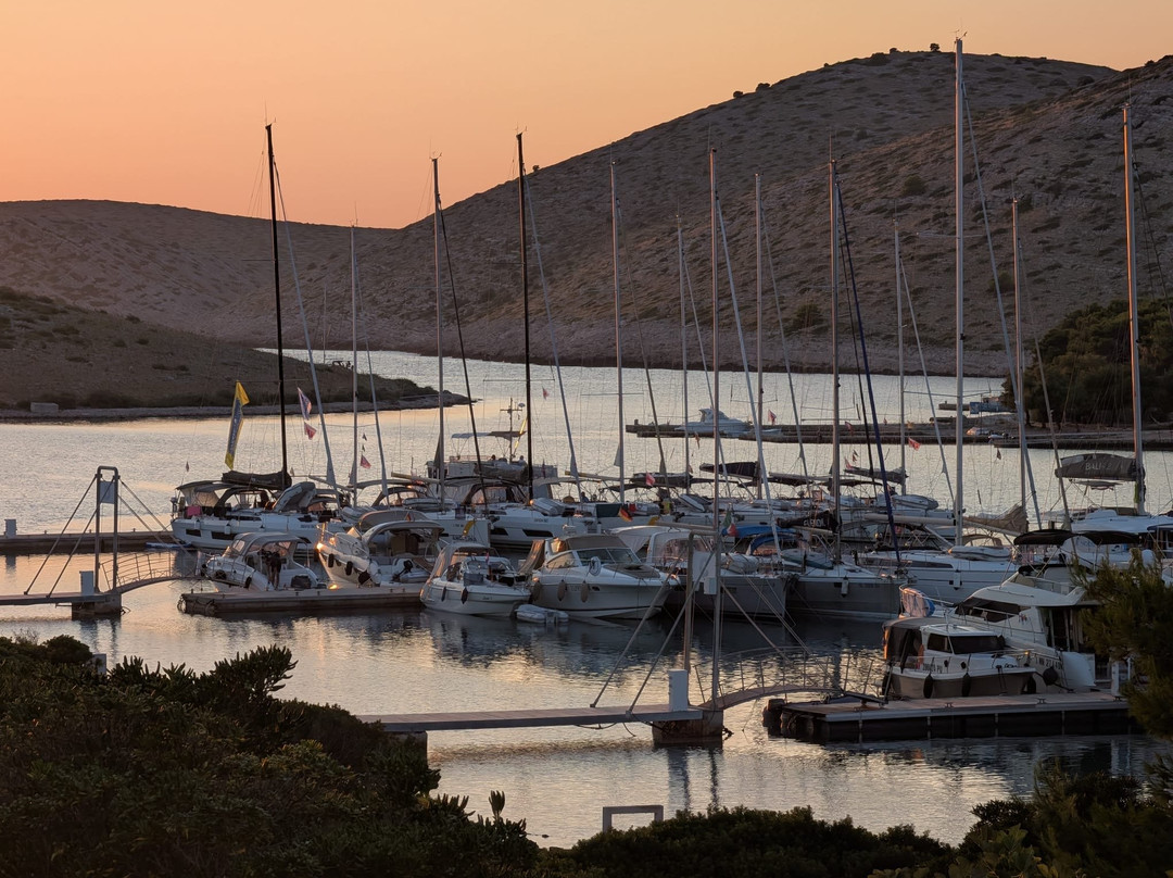 Sarres-Schockemohle Yachting-Rheinberg必去景点