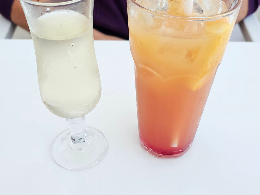 迦娜索勒酒店主图