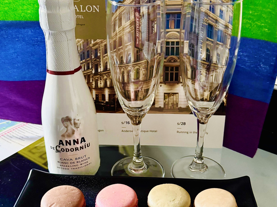 阿布萨隆酒店主图