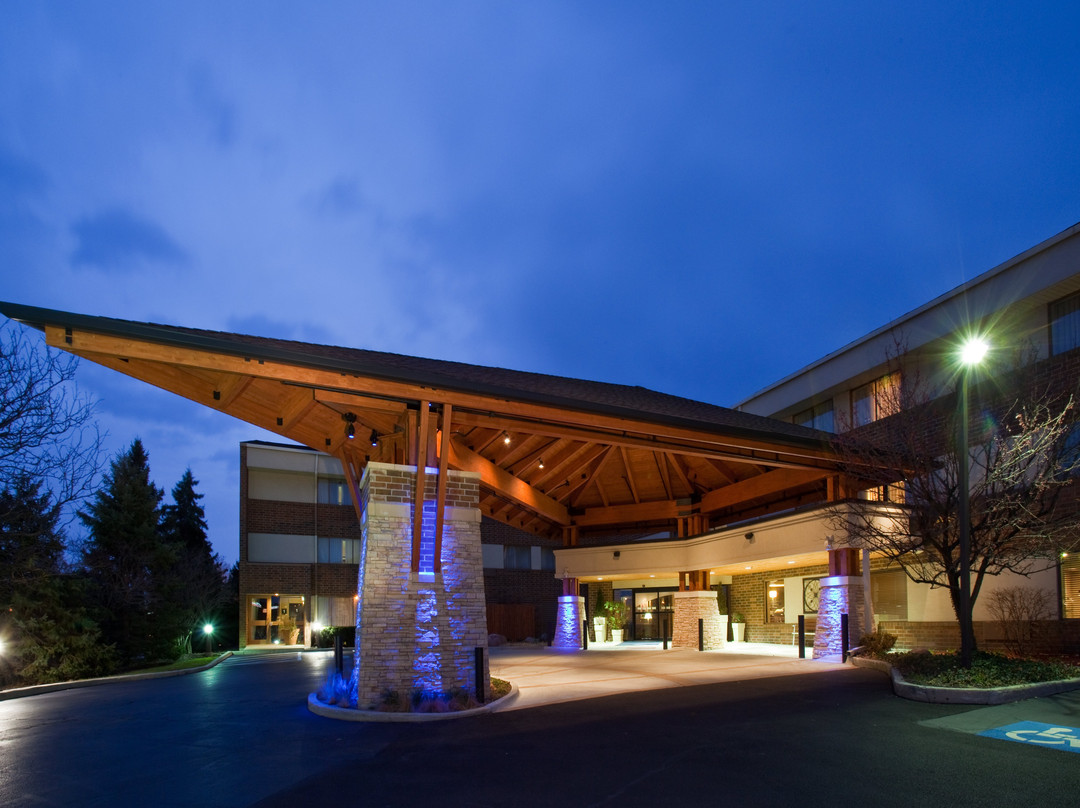 Holiday Inn Express Chicago-downers Grove By IHG主图