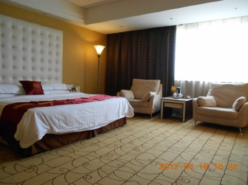 中州国际饭店(河南博物院正弘城店)-客卧