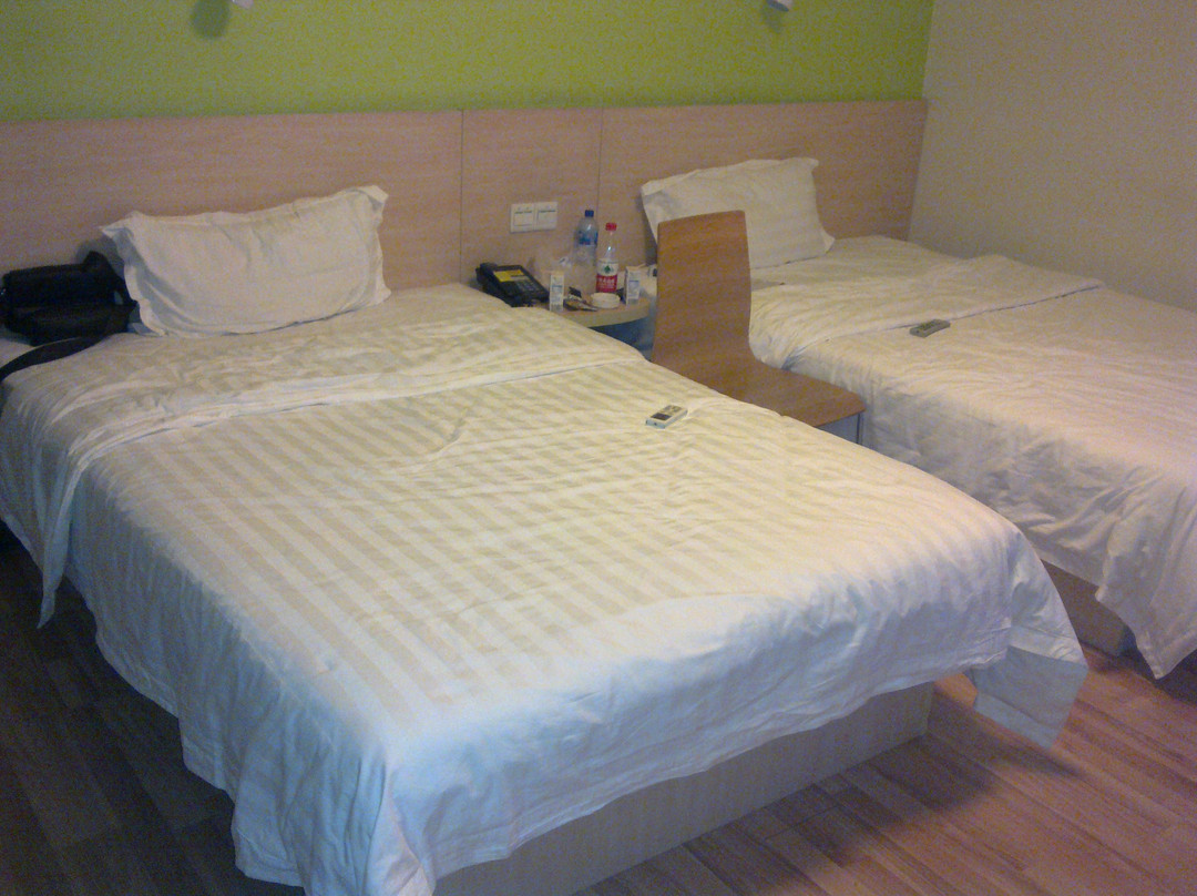 7天酒店·广州番禺野生动物园大石店主图