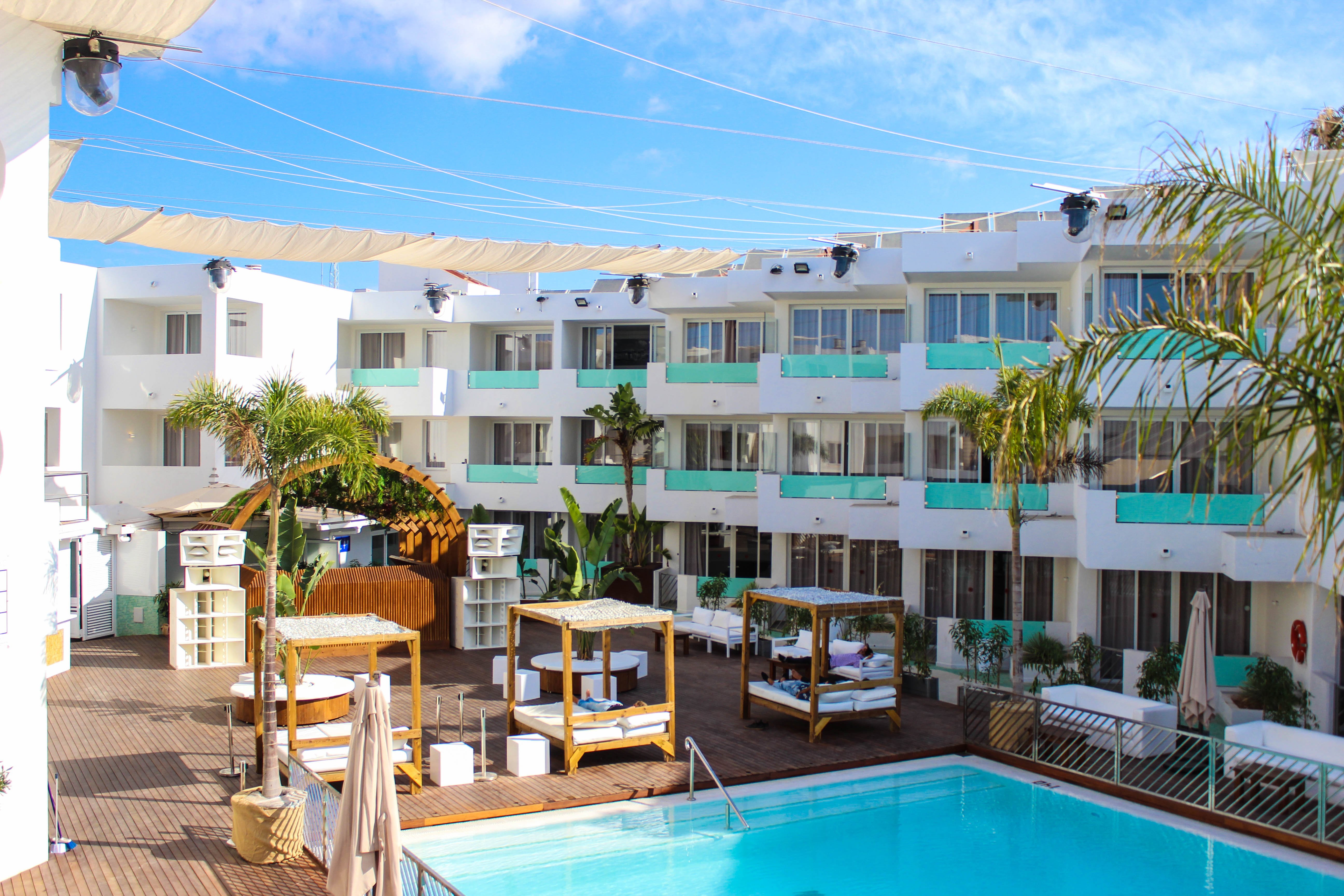 Apartamentos Bora Bora-官方