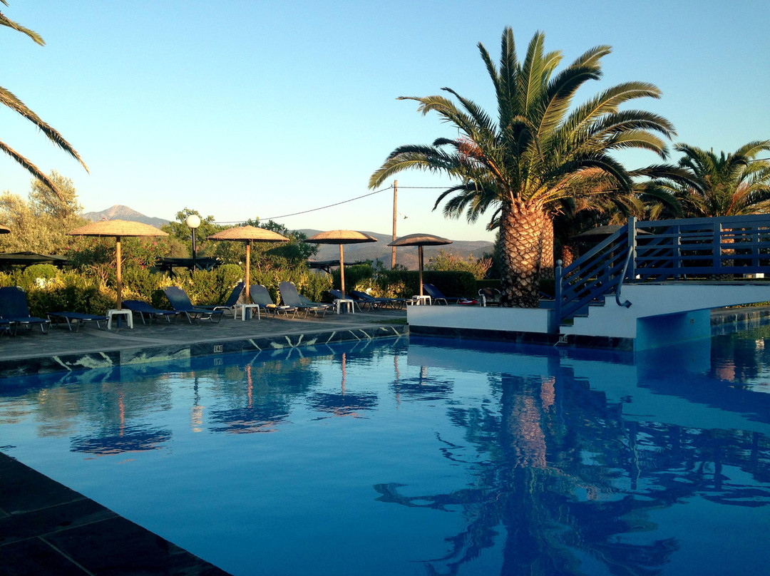 Kerveli酒店住宿-Zefiros Beach Hotel