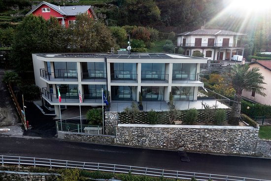 Hotel Lago-官方