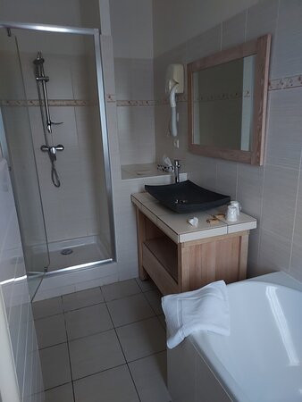 玫瑰园酒店主图