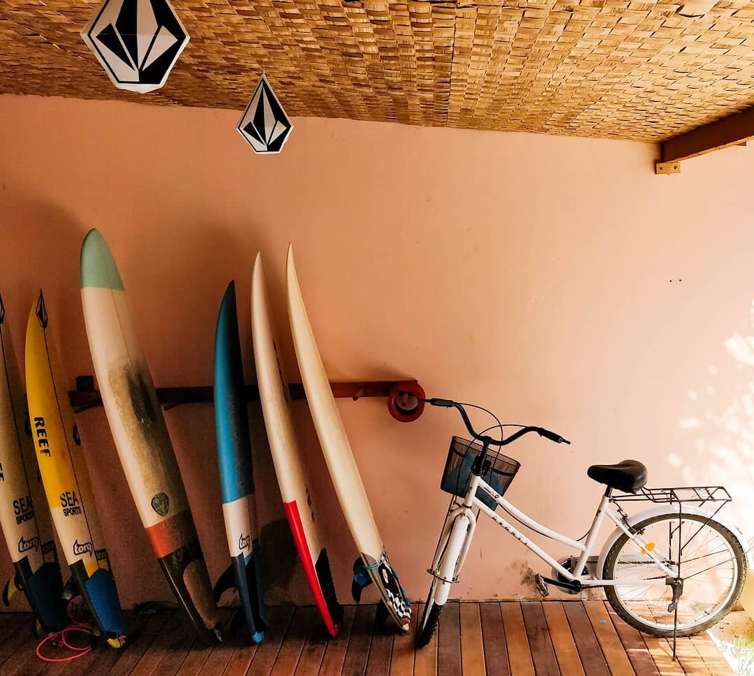 Akiri Surf Retreat-官方