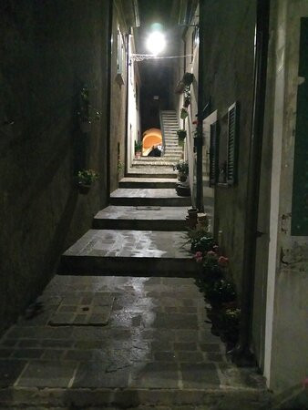 Borgo Antico di Mutignano-Pineto必去景点