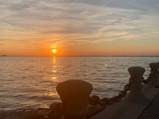 Voinovich Bicentennial Park-克利夫兰必去景点