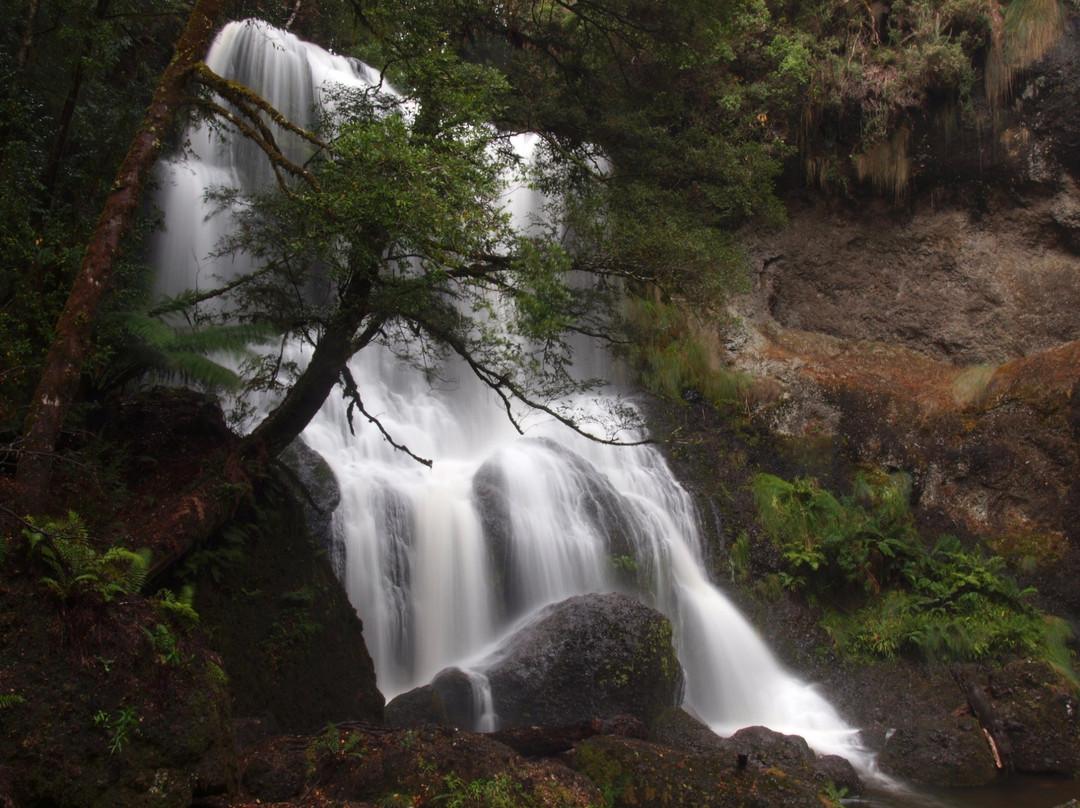 Bridal Veil Falls-Moina必去景点