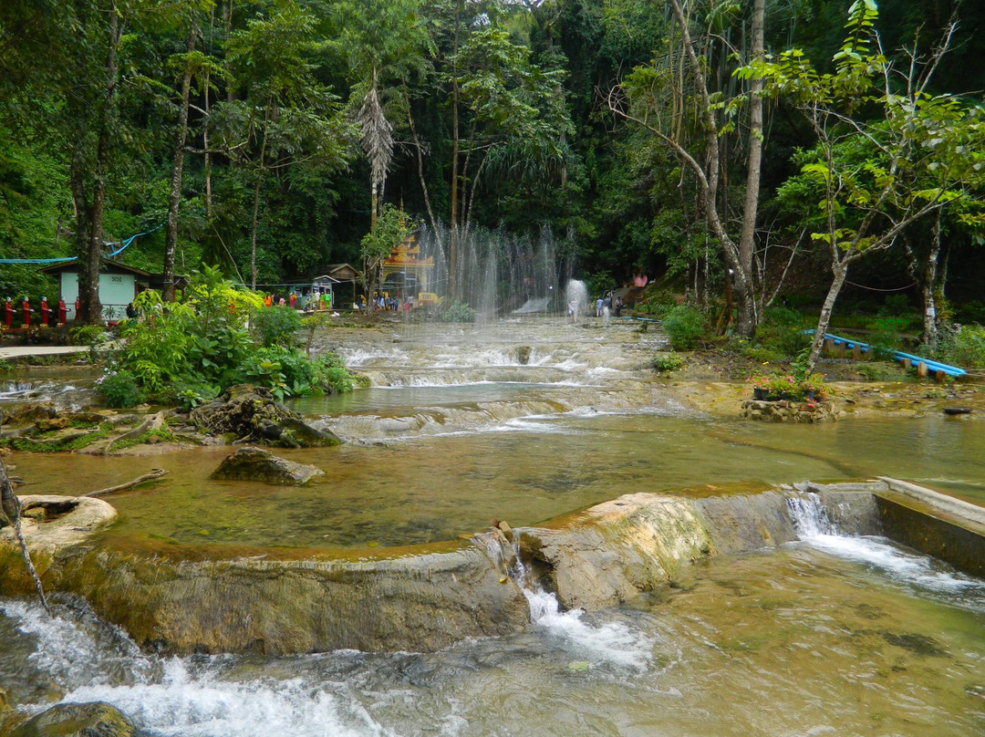 Peik Chin Myaung Cave景点图片